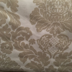 Delovely Damask